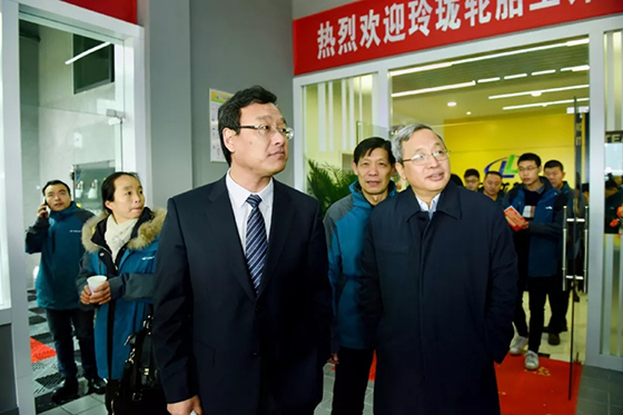玲珑轮胎正品官网旗舰店 c233e733-5e3f-48a0-ab52-71733609d685.jpg