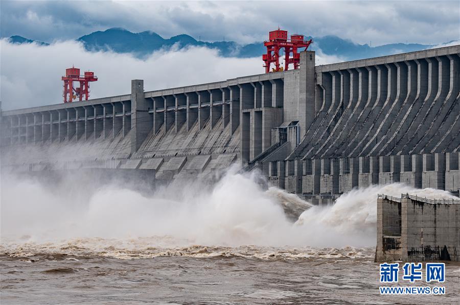 （图文互动）（4）“长江2020年第1号洪水”在长江上游形成