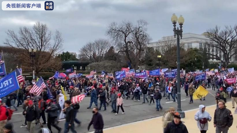 北美观察丨CCTV记者直接袭击华盛顿一万人游行现场，抗议者将震惊美国-国内新闻-国内新闻