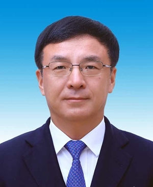 王鲁明当选青岛市人大常委会主任赵豪志当选市长图简历
