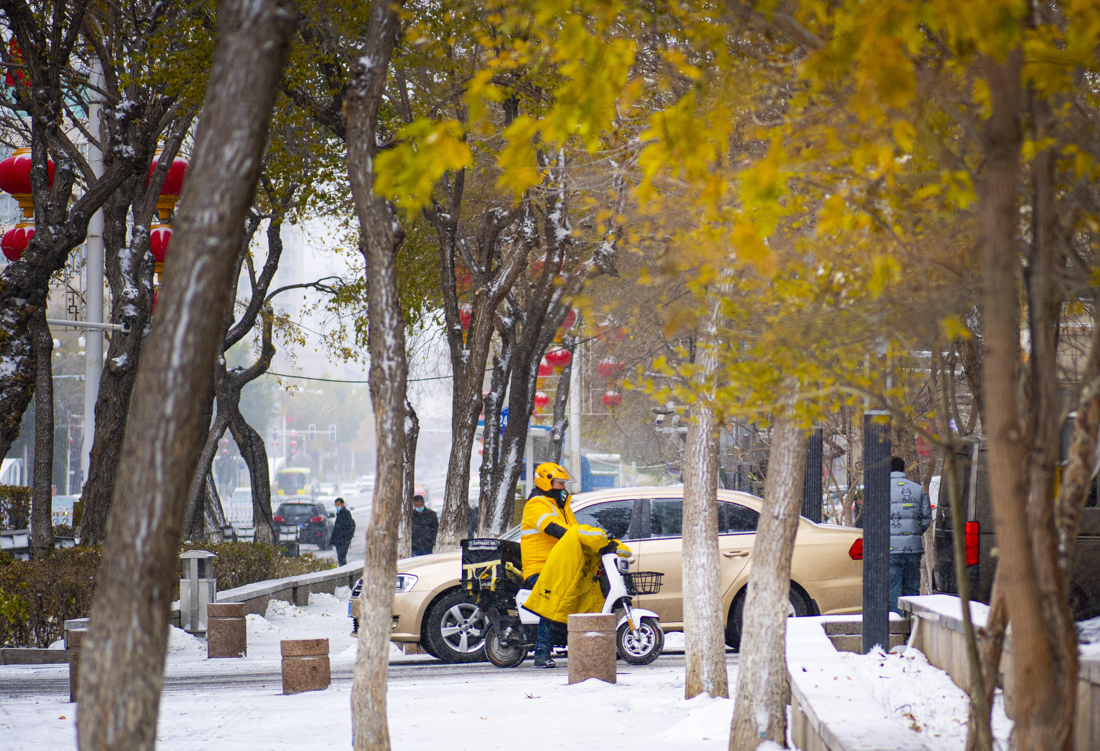 图片新闻寒潮来袭乌鲁木齐降温降雪