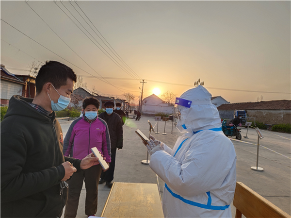 山东省退役军人事务厅经典网页传奇:退伍不褪色,防疫战线上的一抹红