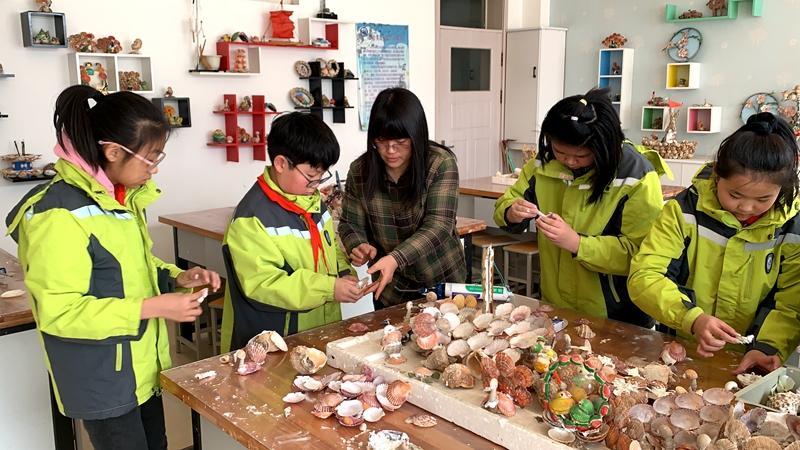 烟台经济技术开发区八角中心小学开设“海洋+劳动”实践课程