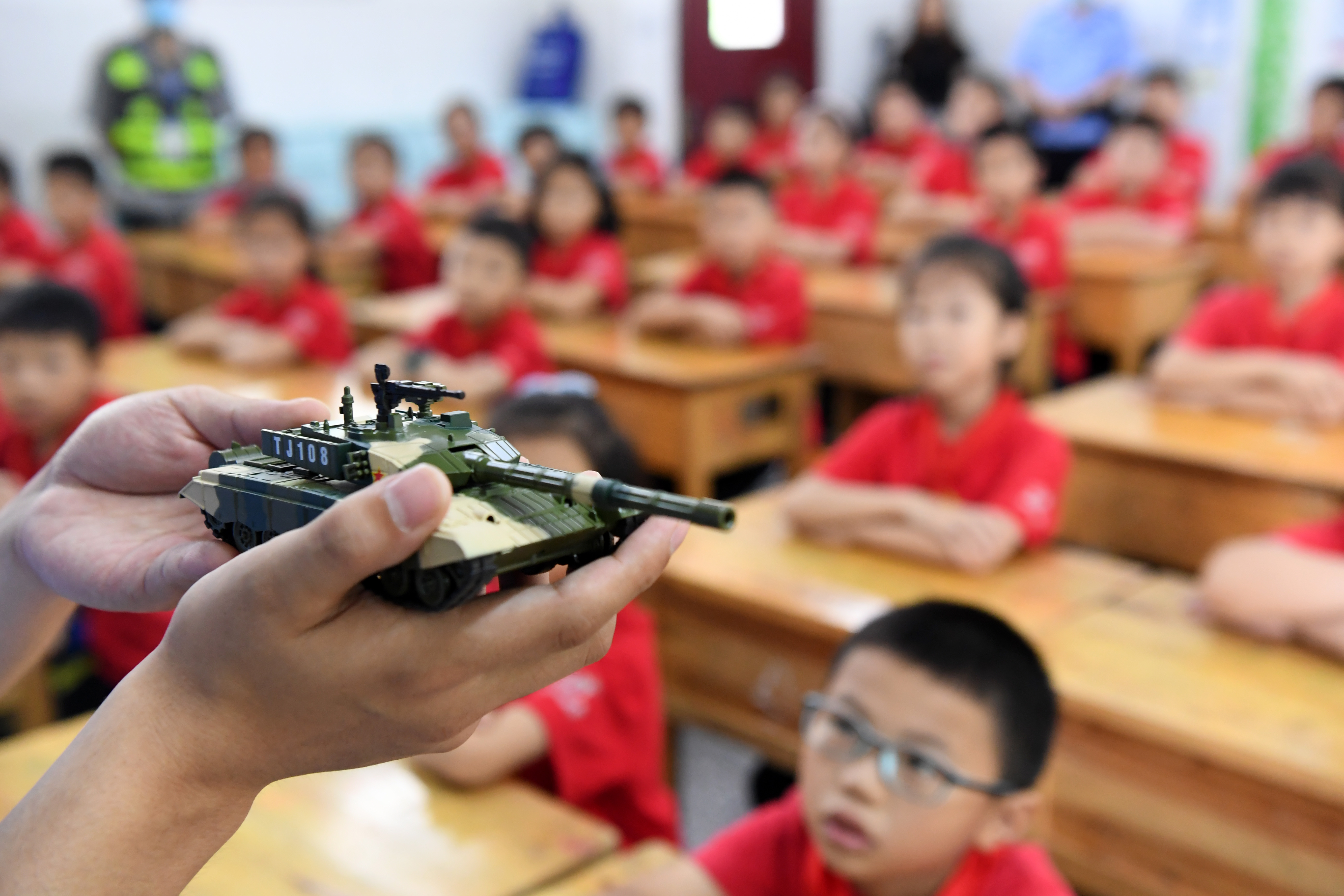 图片新闻|重庆:国防教育进校园-国内新闻-国内新闻-水母网