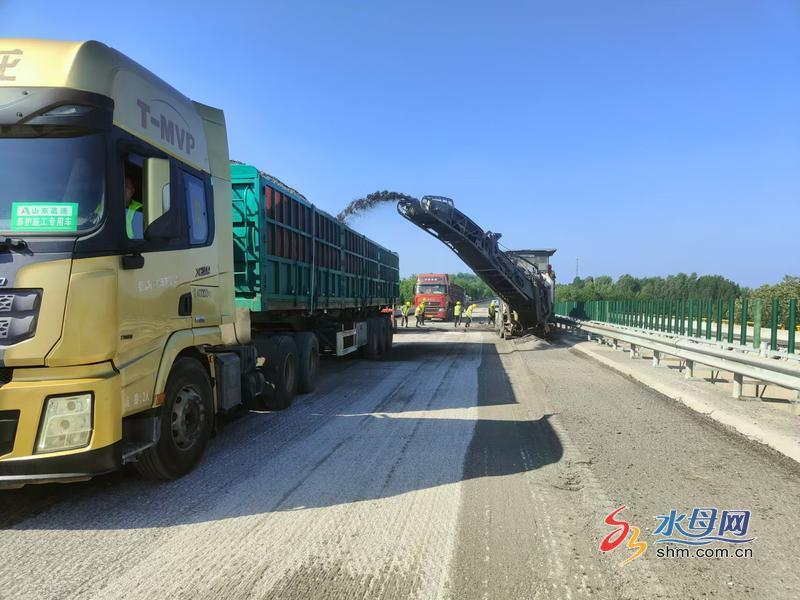 开云体育 开云平台烟台高速公路启动养护专