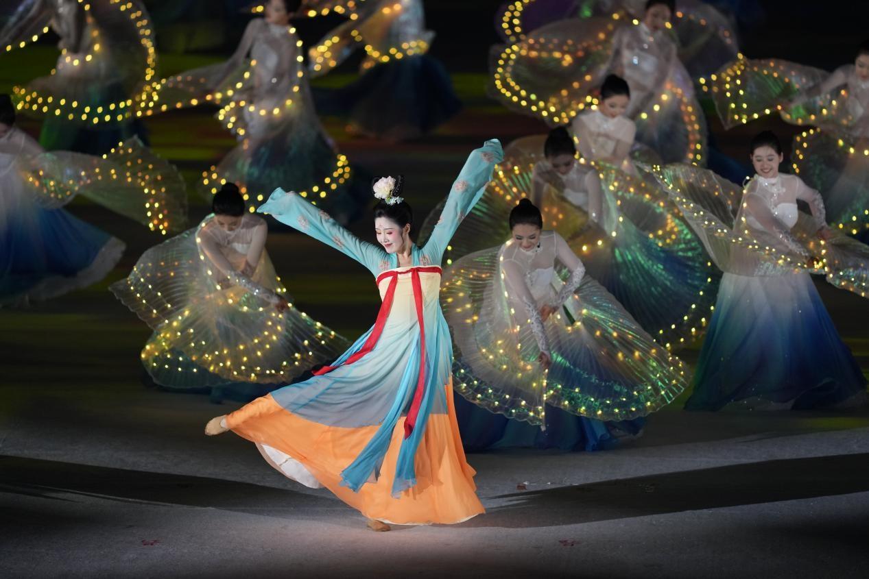 成都世运会开幕！展现出中国式现代化万千气象