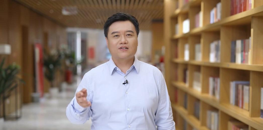 【理响中国·文化旗帜】既要物质富足，也要精神富有