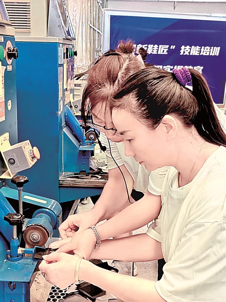 就业的“根”,深深扎进产业沃土