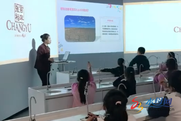 活动现场 (2).png