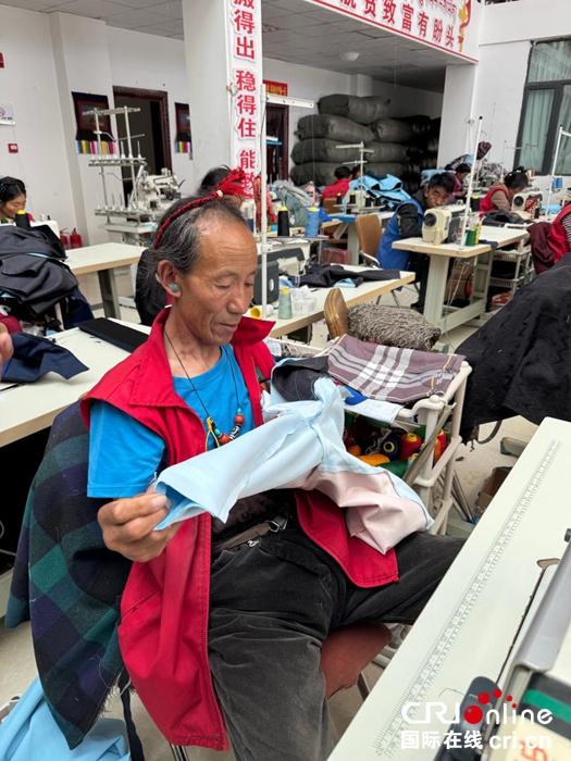 我们的家园丨巧手织就幸福路助残兴业暖珠峰(图2)